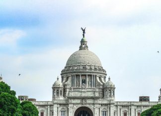 City of Palaces : भारत के किस शहर को कहा जाता है महलों का शहर? जानिए घूमने के लिए कितना आता है खर्चा!