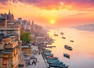 India Most Unusual Temple : ये हैं भारत के 6 रहस्यमयी और अनोखे मंदिर, नहीं होगा आपको विश्वास कि वे सच में हैं मौजूद!