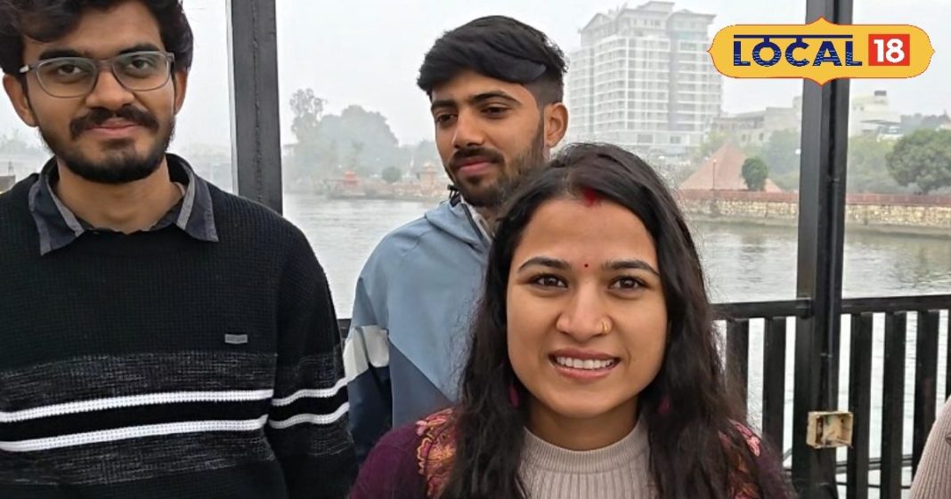 घने कोहरे में निखरी कोटा की खूबसूरती, सैलानी बोले- नैनीताल जैसा एहसास कर रहा शहर का सेवन वंडर पार्क