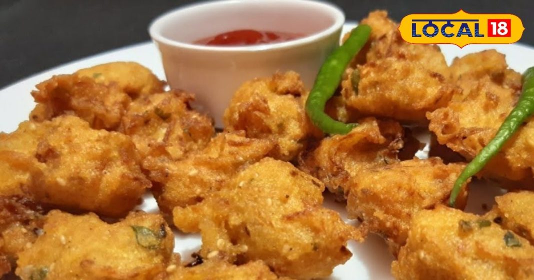 बचे हुए चावल के पकौड़े कैसे बनाएं | Crispy Leftover Rice Pakora Recipe in Hindi