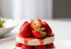 valentine cake no bake strawberry creme brulee, рд╡реИрд▓реЗрдВрдЯрд╛рдЗрди рд╕реЗ рдкрд╣рд▓реЗ рдлрд┐рдЯ рд░рд╣рдиреЗ рд╡рд╛рд▓реЛрдВ рдХреЗ рд▓рд┐рдП рдкрд░рдлреЗрдХреНрдЯ рдорд┐рдард╛рдИ, рдмрдирд╛рдПрдВ рдХрдо рдХреИрд▓реЛрд░реА