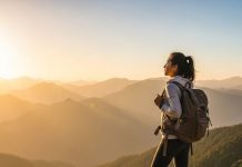 solo female travelling tips know how to make plan। सोलो फीमेल ट्रैवल टिप्स: सुरक्षित और बजट में अकेले घूमने के लिए गाइड.