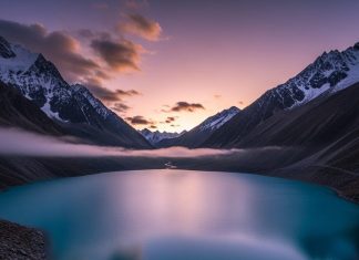 Mysterious Moon Lake। हिमालय की रहस्यमय झील