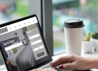 Online Hotel Booking Tips : होटल का कमरा बुक करते समय इन चीजों का रखें ध्यान, नहीं तो बैंक अकाउंट हो जाएगा खाली!