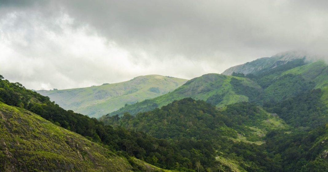 पहाड़ों पर घूमकर गए हैं थक? तो इस बार केरल की इन 7 ऑफबीट जगहों पर करें ट्रिप प्लान, यात्रा बन जाएगा यादगार