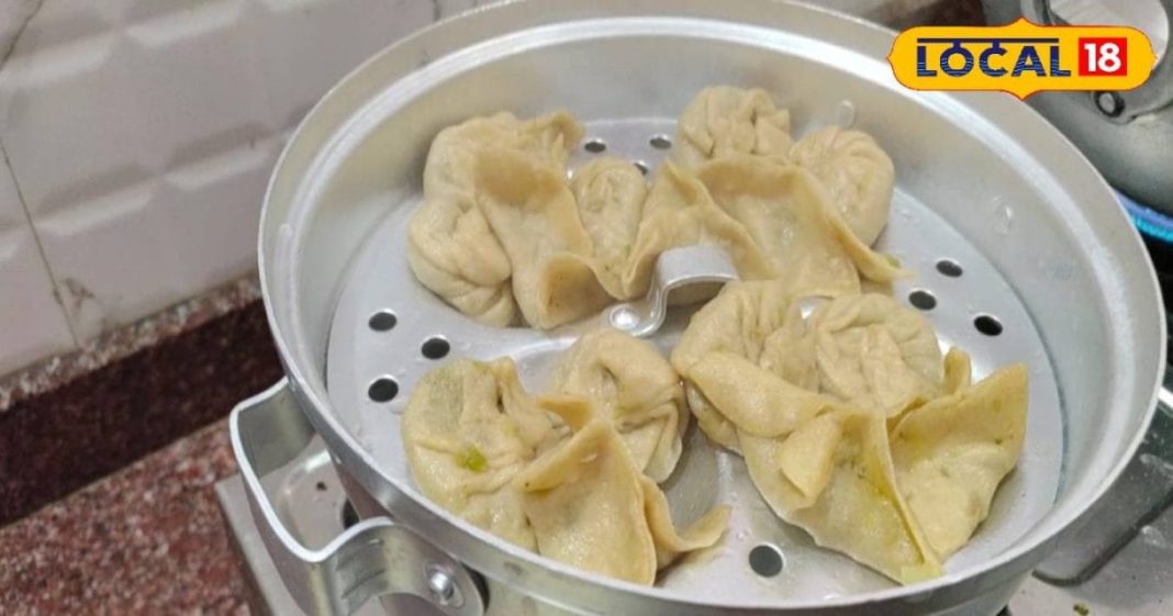 बाजार जैसे स्वाद, पर ज्यादा हेल्दी! घर पर बनाएं आटे के स्टीम मोमोज