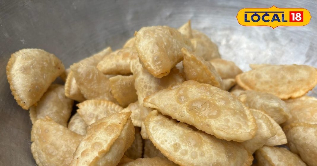 ठूंस-ठूंस कर भरते हैं मावा, इस गुझिया के बिना विंध्य में होली नहीं, पहली बाइट में बोलेंगे वाह! जानें रेसिपी