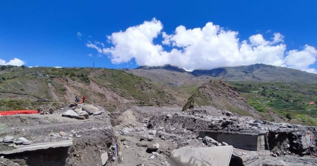 मार्च में घूमने के लिए ये हैं दुनिया की 7 सबसे बेहतरीन जगहें, जहां से दिखता है स्वर्ग जैसा नजारा!