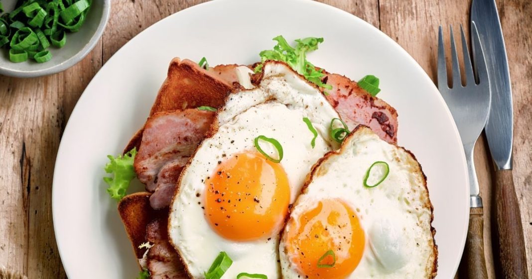 अंडा खाने का सबसे अच्छा तरीका क्या है? किस तरह मिलेगा भरपूर प्रोटीन, मसल्स बनाने वाले न करें यह गलती